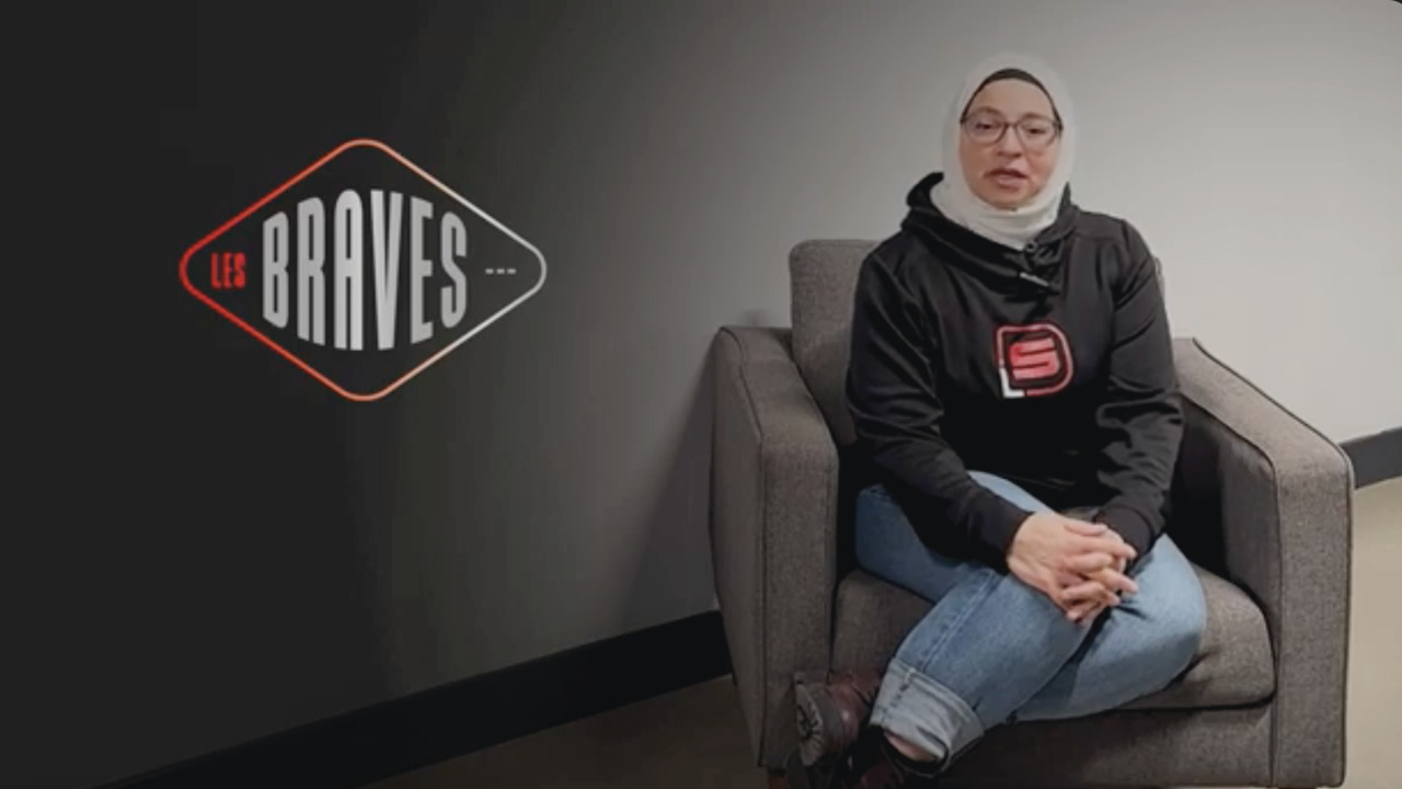 Heba, commis comptable pour le Groupe Sig-Nature